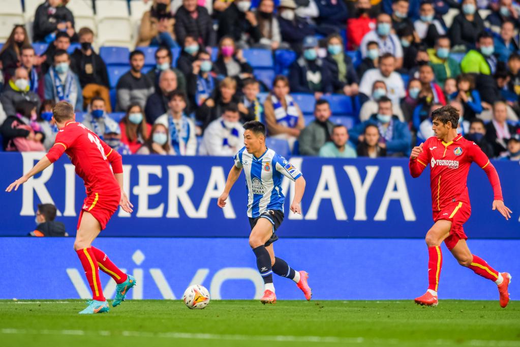 西甲：西班牙人隊主場以2比0戰勝赫塔菲隊
