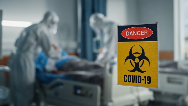 即使是接種過 COVID-19 疫苗的人“也不能假設他們受到保護，不會再感染