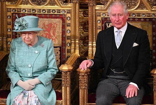 英國威爾士親王查爾斯王子與英國女王伊麗莎白二世在倫敦議會大廈會面